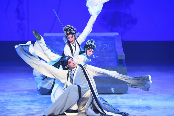 广东粤剧院粤剧《白蛇传.情》剧照 (4).jpg